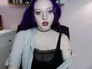 madelinexlove on CamSoda 