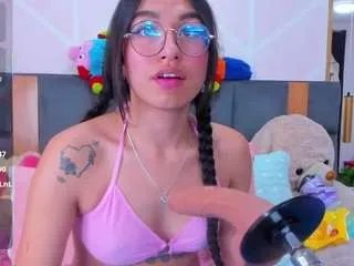 Offline madyjackson on CamSoda