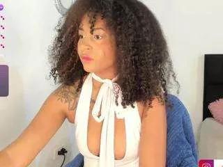 mariajulyana on CamSoda 