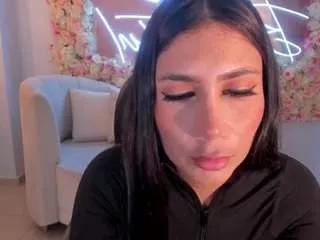mariejanee on CamSoda 