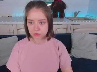 marta-bates on CamSoda 