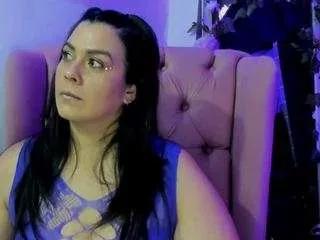 martina-foxxy on CamSoda 