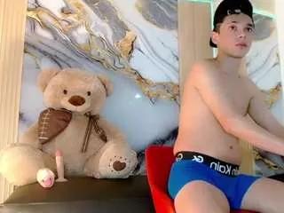 maxlemus on CamSoda 