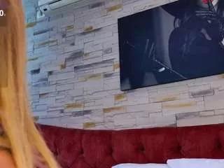 megan-wow on CamSoda 