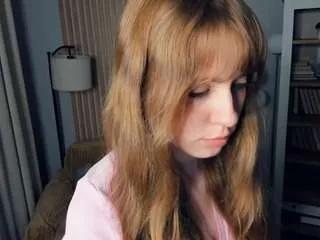 Freechat meghangouin on CamSoda