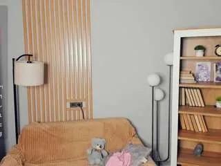 Freechat meghangouin on CamSoda