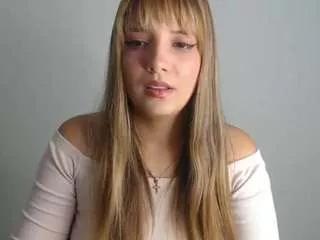 melany-sugar on CamSoda 