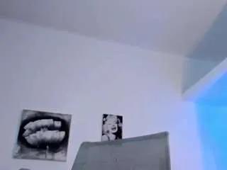 Freechat mi-sol on CamSoda