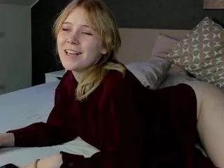 mia-lawson on CamSoda 