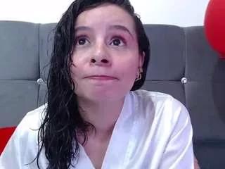 mia-makleynn on CamSoda 