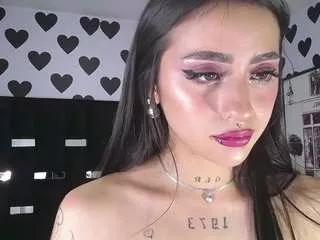 mia-ponce-a on CamSoda 