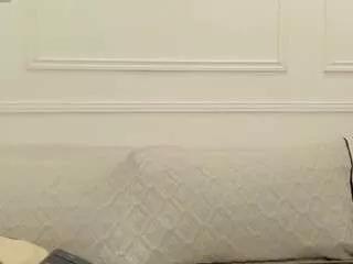 mia-thompson-1 on CamSoda 