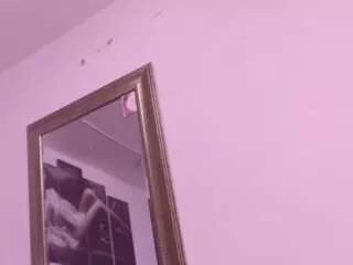 mia-xs on CamSoda 