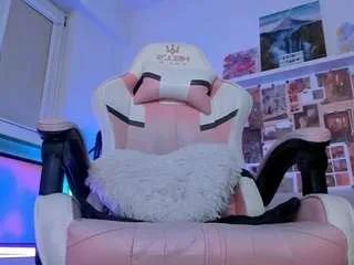 Freechat miagingerrose on CamSoda