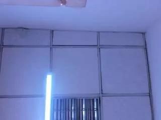 miahsex on CamSoda 