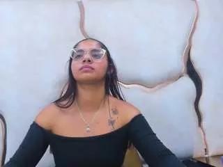 miahsex on CamSoda 