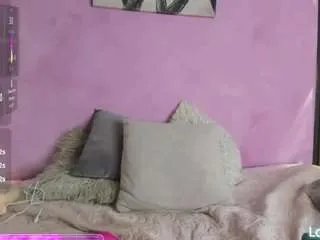 Offline miazafiro on CamSoda