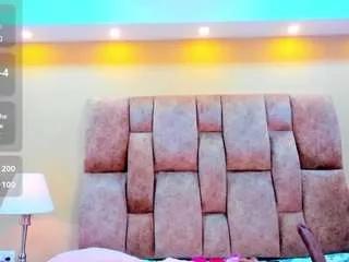 miiahot on CamSoda 