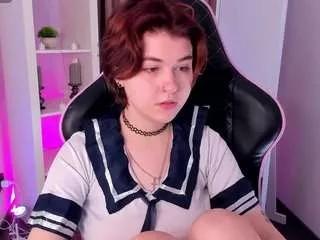 miko-lovely on CamSoda 
