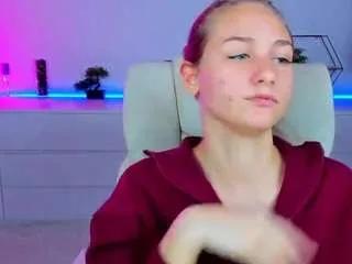 Freechat milaaaddam on CamSoda