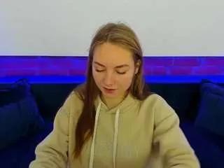 Freechat milaaaddam on CamSoda