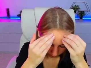 Freechat milaaaddam on CamSoda