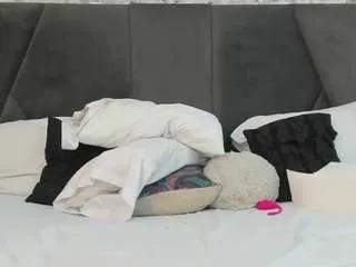 Offline milaadams on CamSoda