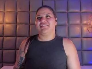 mile-u on CamSoda 