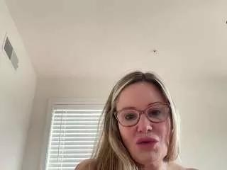 milf-goddess on CamSoda 
