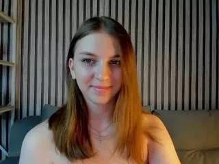 milly-rockk on CamSoda 