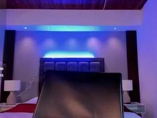 millyy-bakerr on CamSoda 