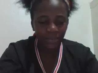 Freechat minahsmiles on CamSoda