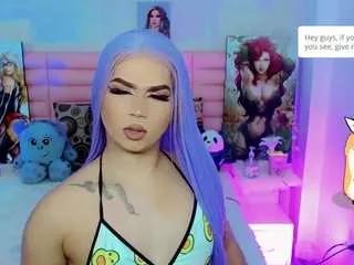 miss-adriana on CamSoda 