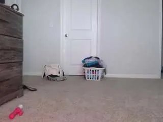 Offline misslauriemichelle on CamSoda