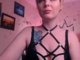 missseverina on CamSoda 