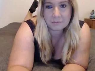 mj0886 on CamSoda 