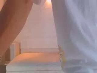 molly-spears on CamSoda 