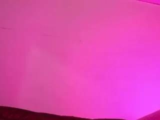 Freechat mssbombom on CamSoda