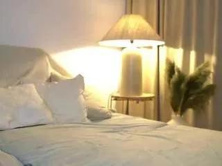 nadiablss on CamSoda 