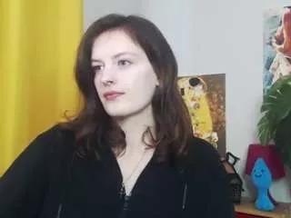 nadinesensual on CamSoda 