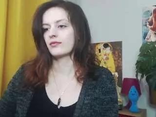 nadinesensual on CamSoda 