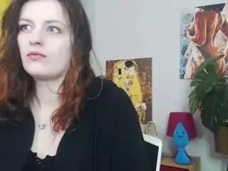nadinesensual on CamSoda 