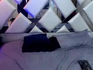 nahomii-hill on CamSoda 