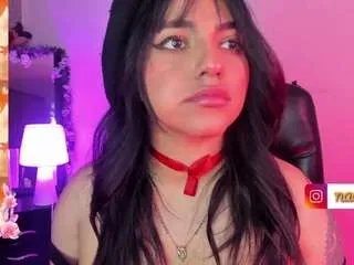 Offline naomi-gomez on CamSoda