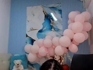 nathalia-08 on CamSoda 