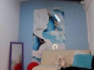 nathalia-08 on CamSoda 