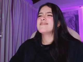 nathalie-rivers on CamSoda 