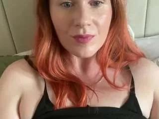naughty-rosie on CamSoda 