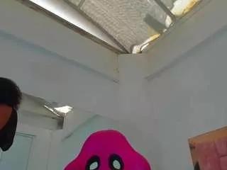 neblinna-mestiza on CamSoda 
