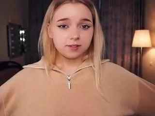 neldabeames on CamSoda 